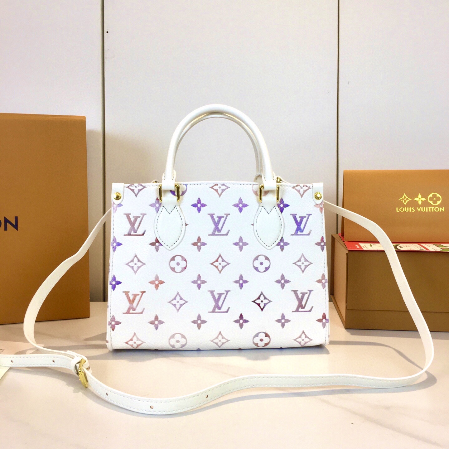 LV bag 746